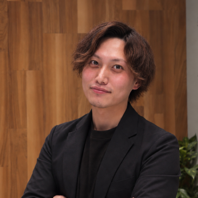 足立 稜介