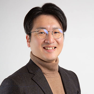 根本 崇弘
