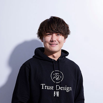 國津 健太